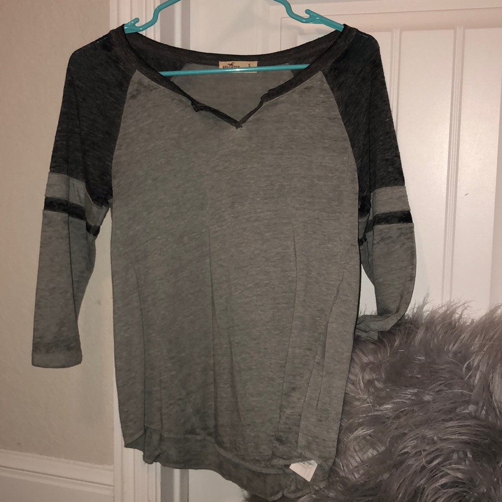 GRAY HOLLISTER BASEBALL TEE
